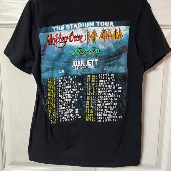 Motley Crue Def Leppard Poison Joan Jett Stadium‎ Tour 2022 Black TShirt Mens M - Picture 4 of 5